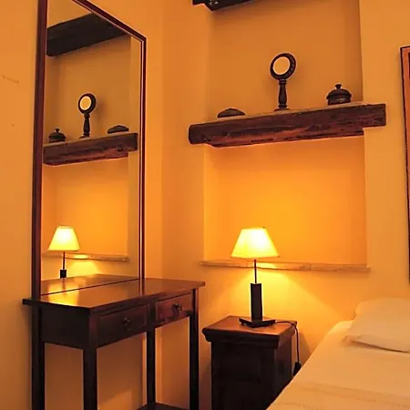 Art Lincoln Bed & Breakfast